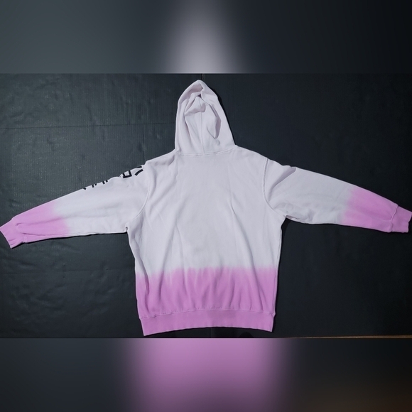 Hello Kitty By Sanrio Bioworld Oversized Tie Dye Hodie Womens Size XL - Picture 9 of 10